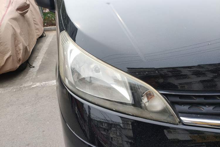 Used Nissan NV200 2013 1.6L Luxury Model China IV Standard Right Front Headlight
