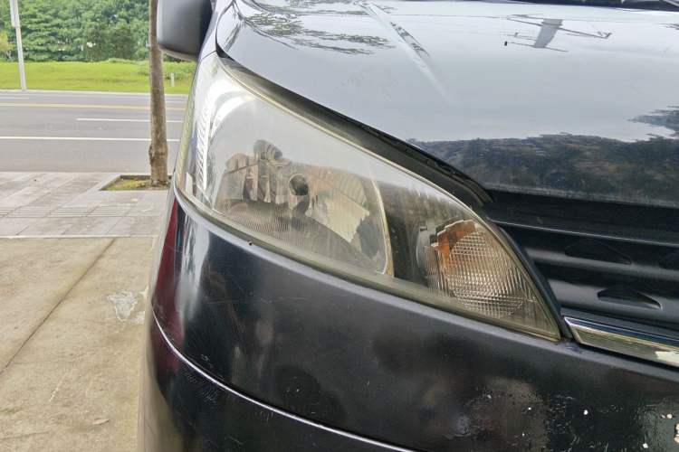 Used Nissan NV200 2013 1.6L Luxury Model China IV Standard Right Front Headlight