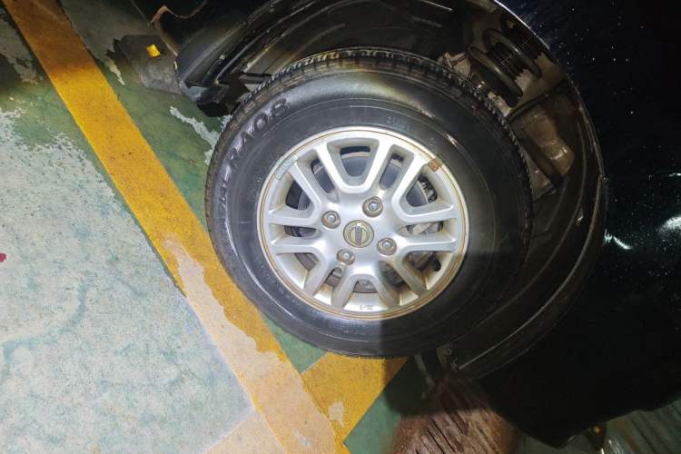 Used Nissan NV200 2013 1.6L Luxury Model China IV Standard Right Front Wheel Hub
