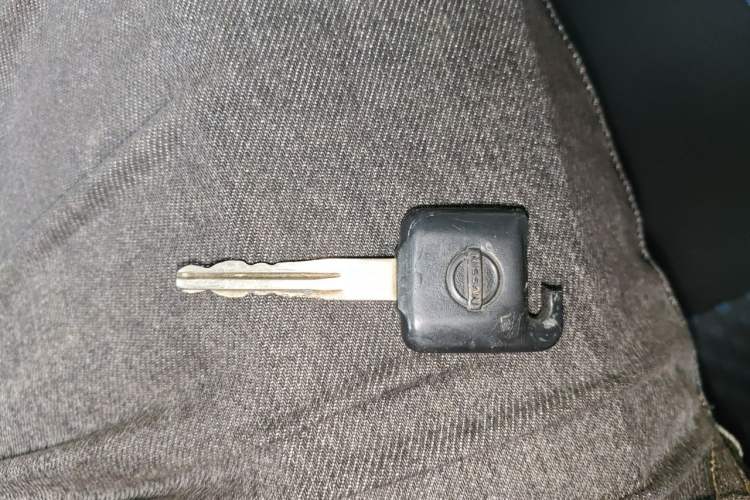 Used Nissan NV200 2013 1.6L Luxury Model China IV Standard Vehicle Key