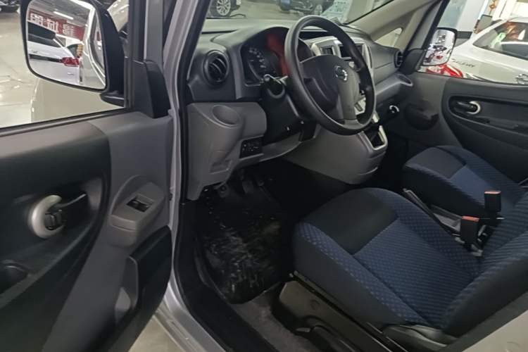 Used Nissan NV200 2013 1.6L Luxury Model China IV Standard Driver Seat