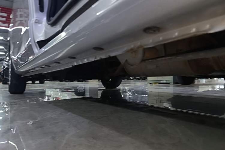 Used Nissan NV200 2013 1.6L Luxury Model China IV Standard Left Side Sill