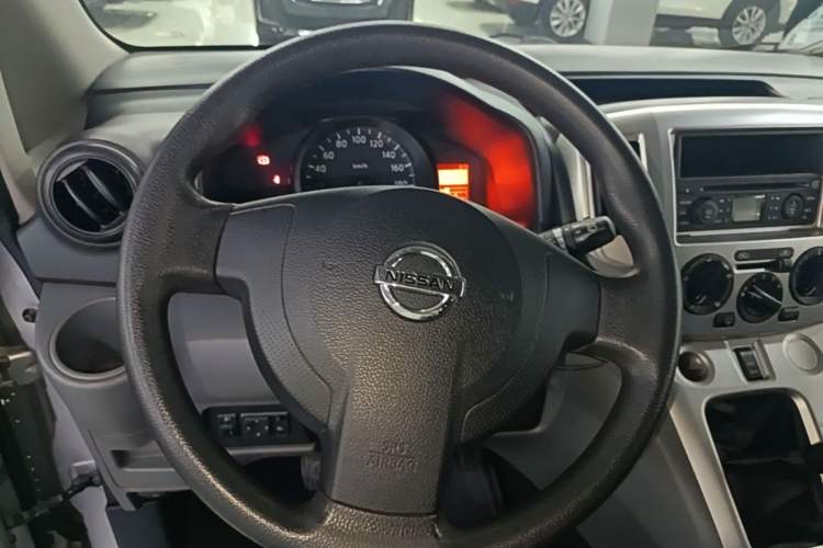 Used Nissan NV200 2013 1.6L Luxury Model China IV Standard Steering Wheel