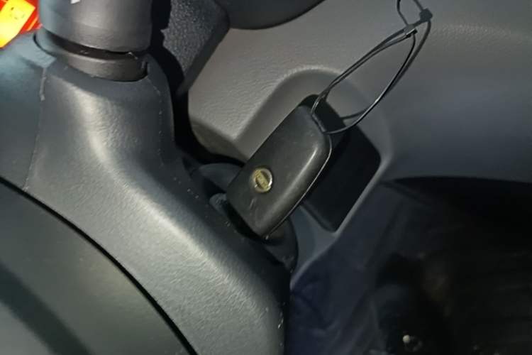 Used Nissan NV200 2013 1.6L Luxury Model China IV Standard Vehicle Key
