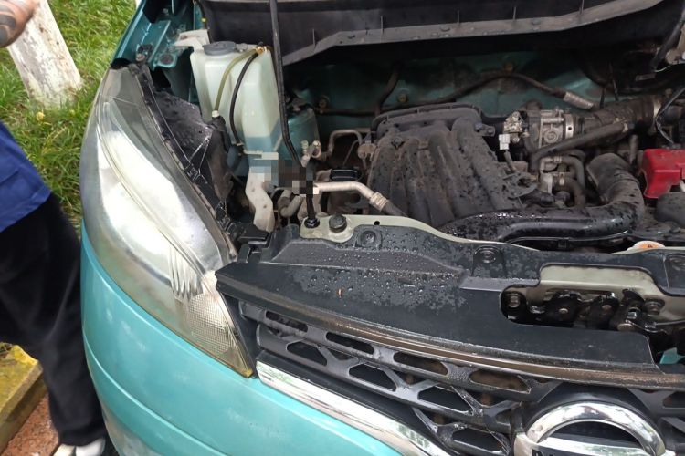 Used Nissan NV200 2013 1.6L Zunya Model China IV Standard Engine Bay Right