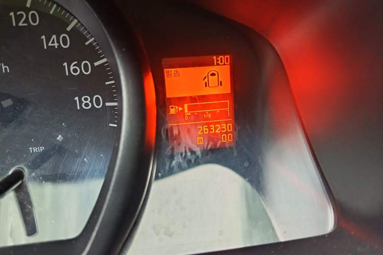 Used Nissan NV200 2013 1.6L Zunya Model China IV Standard Odometer Close Up
