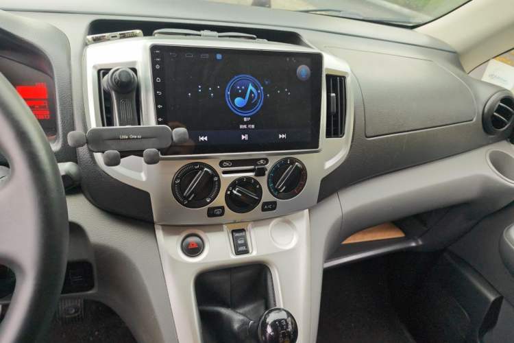 Used Nissan NV200 2013 1.6L Luxury Model China V Standard Audio And AC Panel