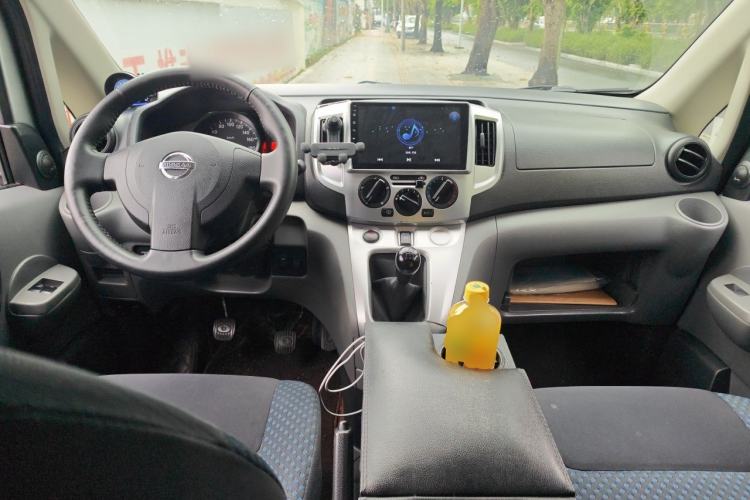Used Nissan NV200 2013 1.6L Luxury Model China V Standard Center Console