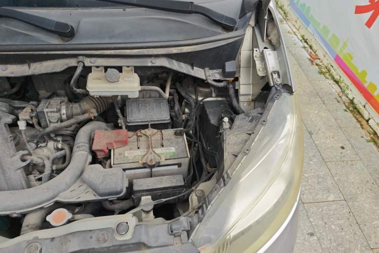 Used Nissan NV200 2013 1.6L Luxury Model China V Standard Engine Bay Left