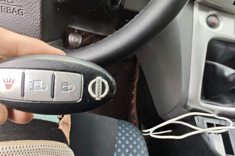 Used Nissan NV200 2013 1.6L Luxury Model China V Standard Vehicle Key