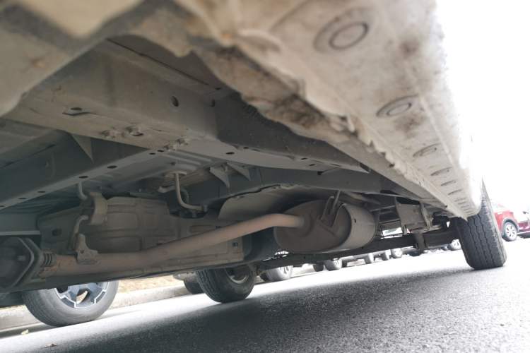 Used Nissan NV200 2013 1.6L Luxury Model China IV Standard Chassis Front Left