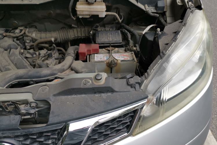 Used Nissan NV200 2013 1.6L Luxury Model China IV Standard Engine Bay Left