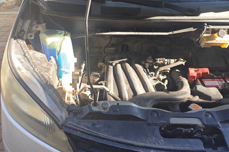 Used Nissan NV200 2013 1.6L Luxury Model China IV Standard Engine Bay Right