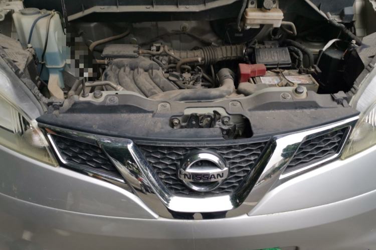 Used Nissan NV200 2013 1.6L Luxury Model China IV Standard Engine Bay