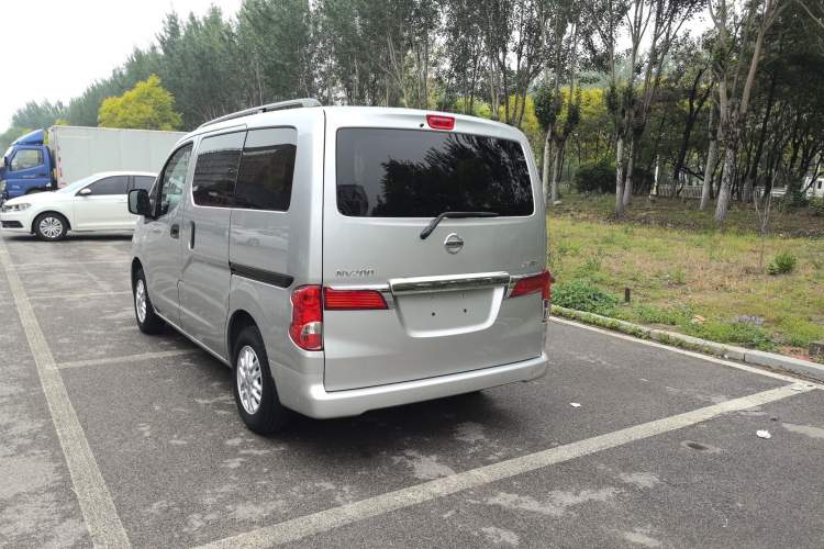 Used Nissan NV200 2013 1.6L Luxury Model China IV Standard Exterior 4
