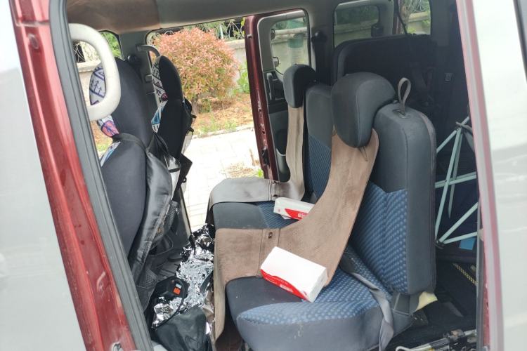 Used Nissan NV200 2013 1.6L Luxury Model China IV Standard Left Rear Seat