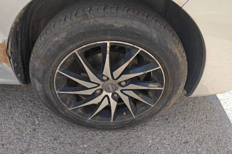 Used Nissan NV200 2013 1.6L Luxury Model China IV Standard Right Front Wheel Hub