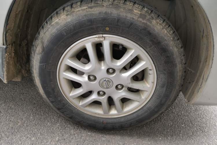 Used Nissan NV200 2013 1.6L Luxury Model China IV Standard Right Front Wheel Hub