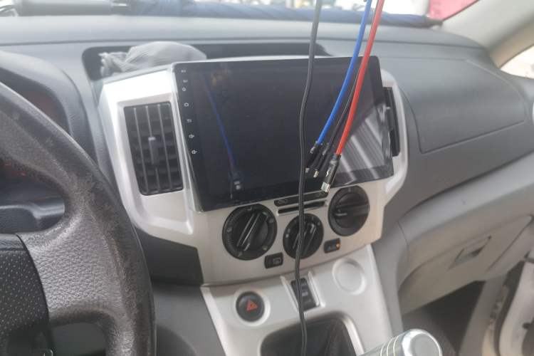 Used Nissan NV200 2013 1.6L Luxury Model China IV Standard Audio And AC Panel