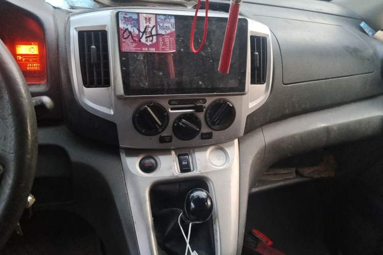 Used Nissan NV200 2013 1.6L Luxury Model China IV Standard Audio And AC Panel