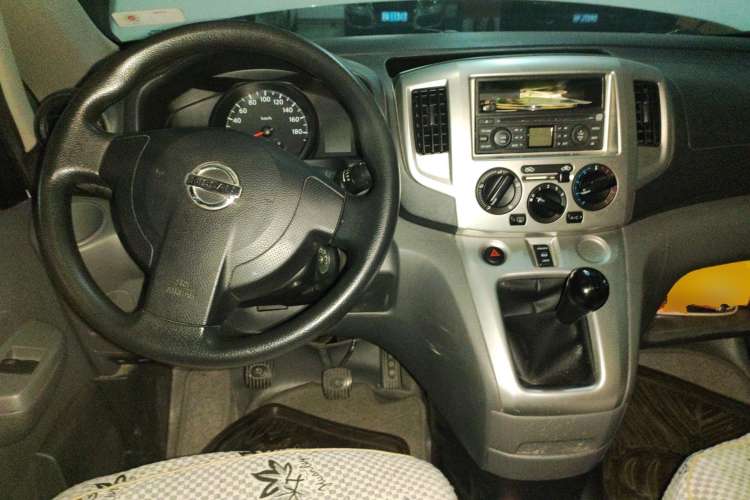 Used Nissan NV200 2013 1.6L Luxury Model China IV Standard Center Console