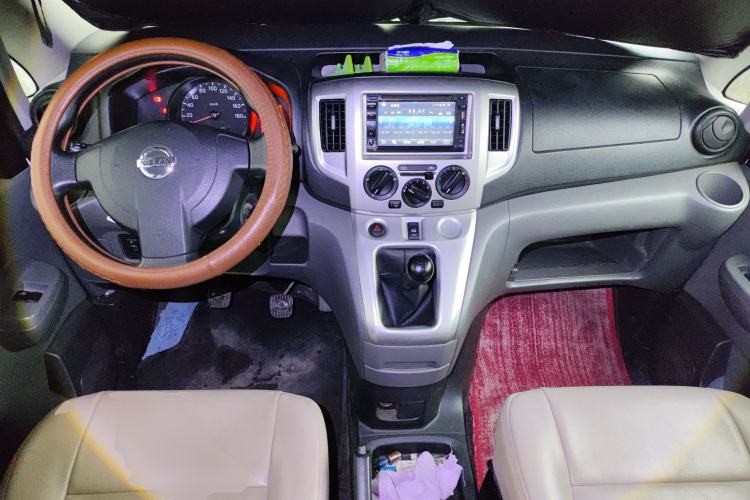 Used Nissan NV200 2013 1.6L Luxury Model China IV Standard Center Console