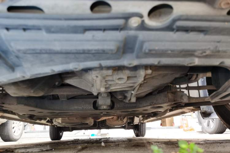 Used Nissan NV200 2013 1.6L Luxury Model China IV Standard Chassis Front