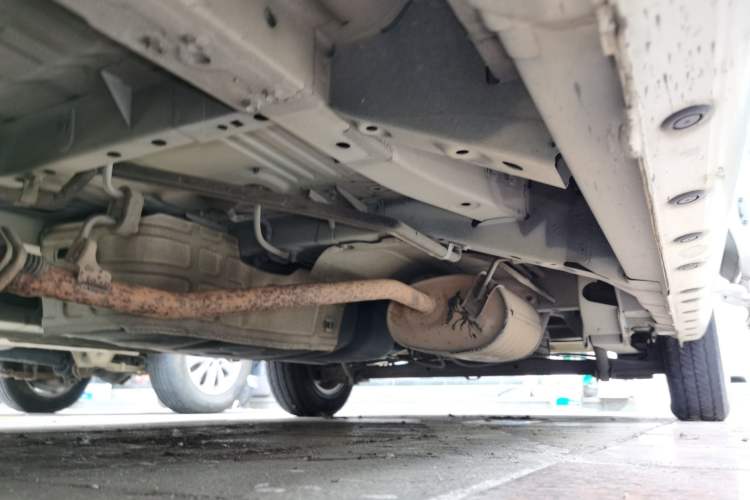 Used Nissan NV200 2013 1.6L Luxury Model China IV Standard Chassis Front Left