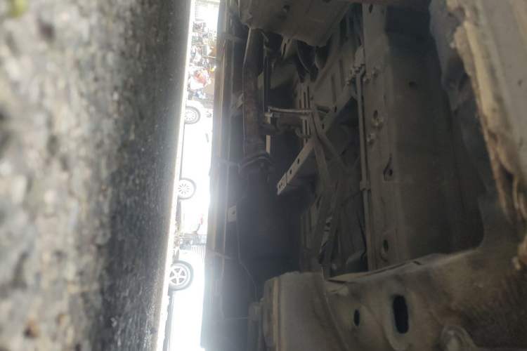 Used Nissan NV200 2013 1.6L Luxury Model China IV Standard Chassis Front Right