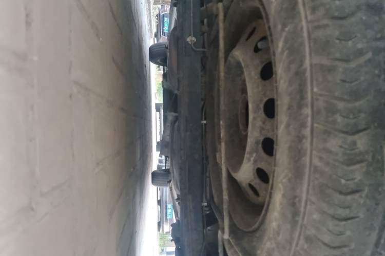 Used Nissan NV200 2013 1.6L Luxury Model China IV Standard Chassis Rear