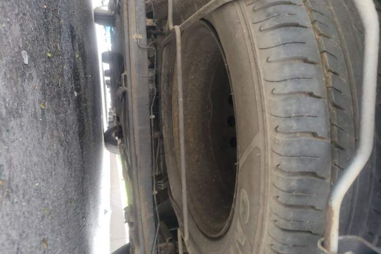 Used Nissan NV200 2013 1.6L Luxury Model China IV Standard Chassis Rear