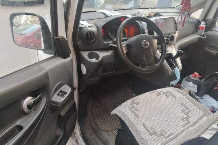 Used Nissan NV200 2013 1.6L Luxury Model China IV Standard Driver Seat