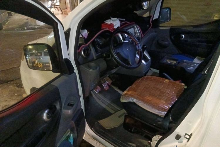 Used Nissan NV200 2013 1.6L Luxury Model China IV Standard Driver Seat