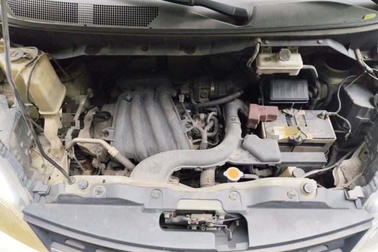 Used Nissan NV200 2013 1.6L Luxury Model China IV Standard Engine Bay
