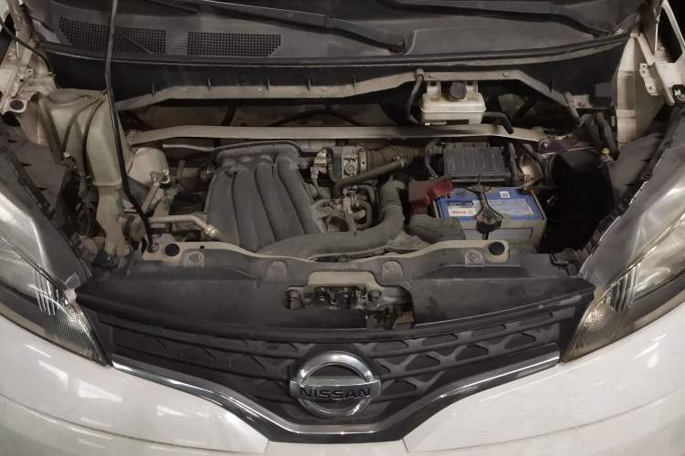 Used Nissan NV200 2013 1.6L Luxury Model China IV Standard Engine Bay