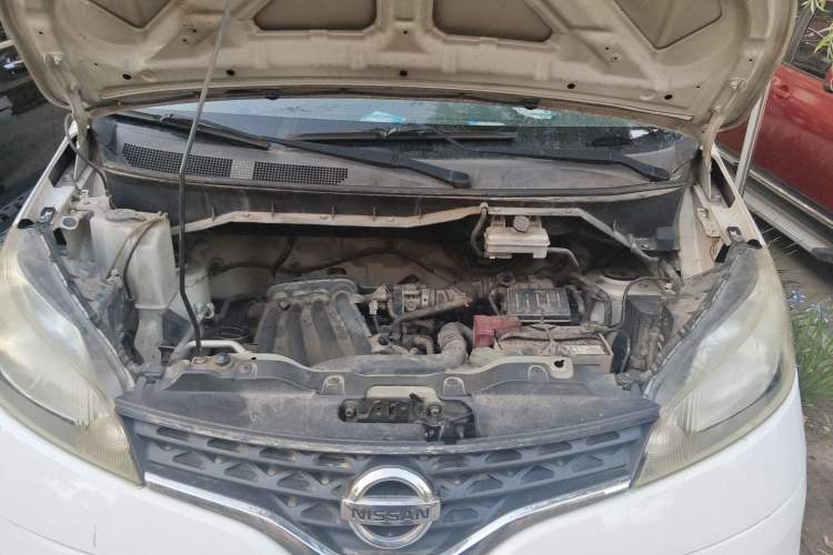Used Nissan NV200 2013 1.6L Luxury Model China IV Standard Engine Bay
