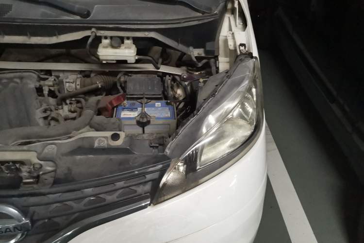 Used Nissan NV200 2013 1.6L Luxury Model China IV Standard Engine Bay Left