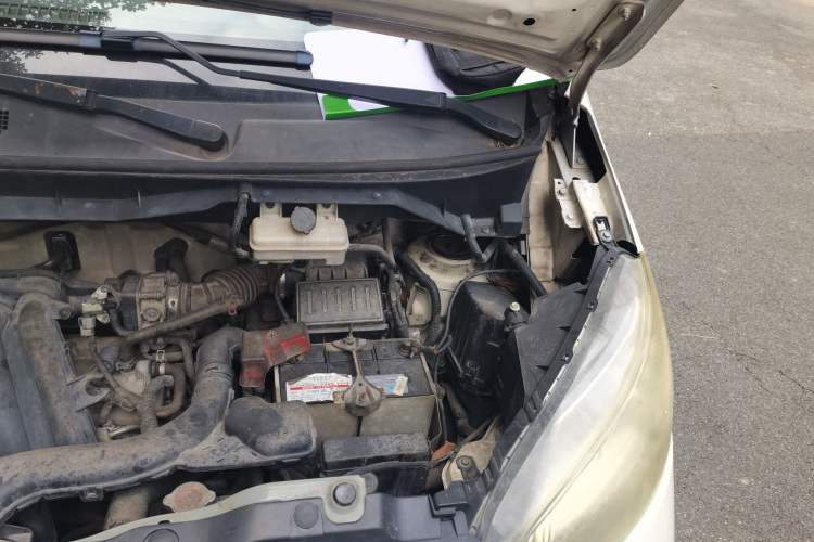 Used Nissan NV200 2013 1.6L Luxury Model China IV Standard Engine Bay Left