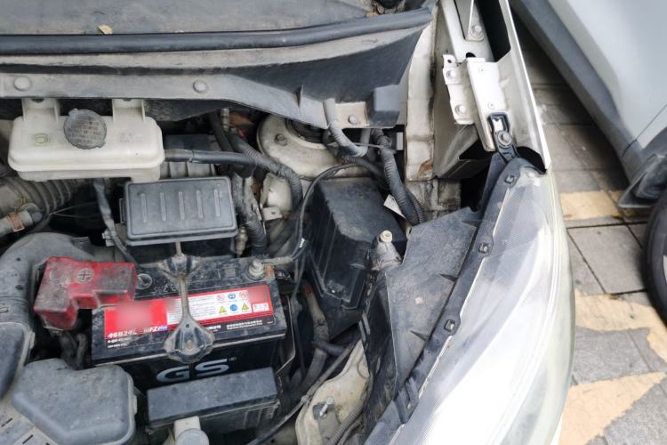 Used Nissan NV200 2013 1.6L Luxury Model China IV Standard Engine Bay Left