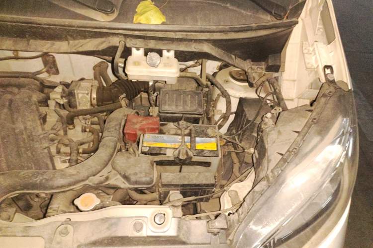 Used Nissan NV200 2013 1.6L Luxury Model China IV Standard Engine Bay Left