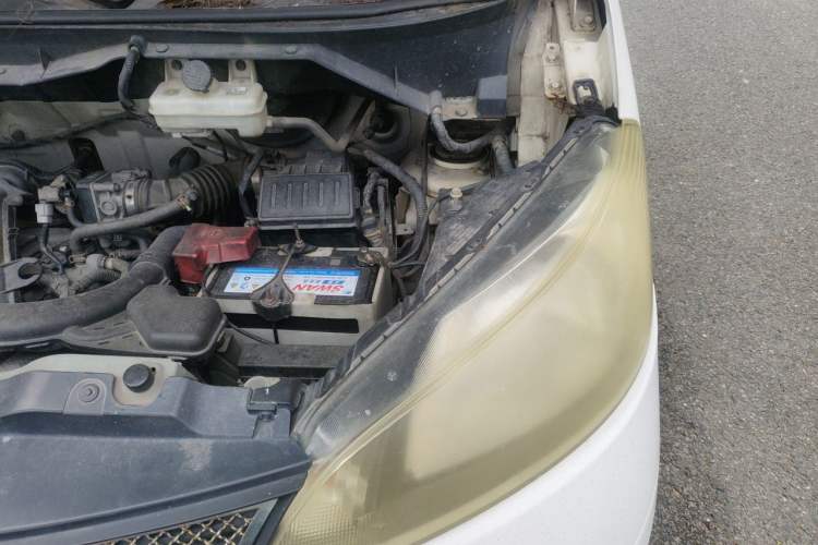 Used Nissan NV200 2013 1.6L Luxury Model China IV Standard Engine Bay Left