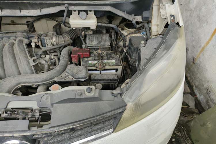 Used Nissan NV200 2013 1.6L Luxury Model China IV Standard Engine Bay Left