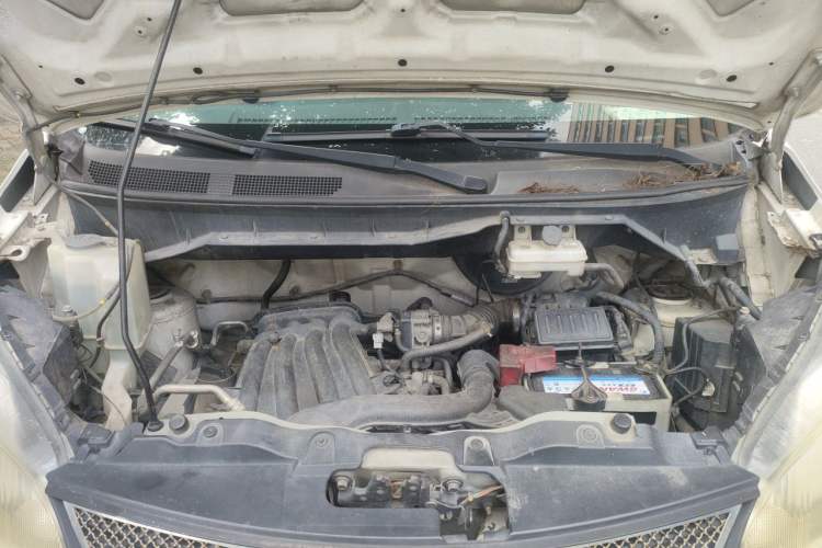 Used Nissan NV200 2013 1.6L Luxury Model China IV Standard Engine Bay