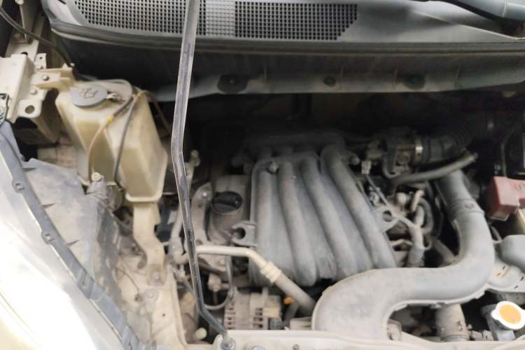 Used Nissan NV200 2013 1.6L Luxury Model China IV Standard Engine Bay Right
