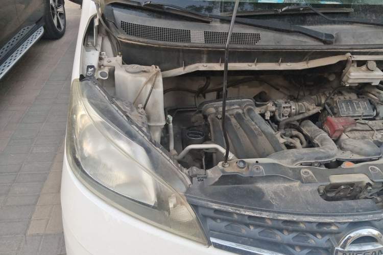 Used Nissan NV200 2013 1.6L Luxury Model China IV Standard Engine Bay Right