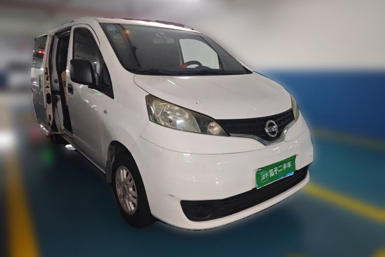 Used Nissan NV200 2013 1.6L Luxury Model China IV Standard Front Right 45 Deg