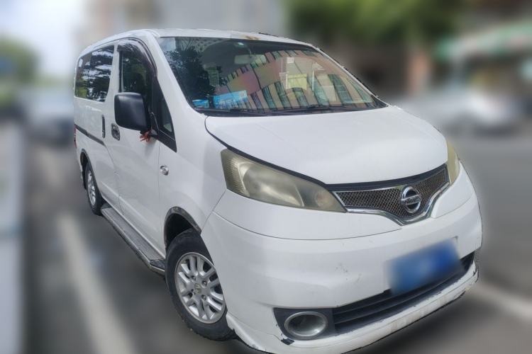 Used Nissan NV200 2013 1.6L Luxury Model China IV Standard Front Right 45 Deg