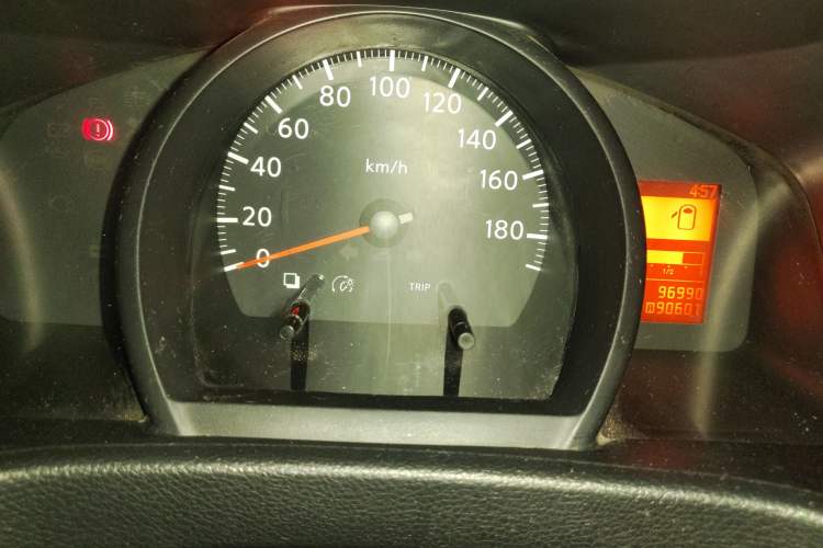 Used Nissan NV200 2013 1.6L Luxury Model China IV Standard Instrument Cluster