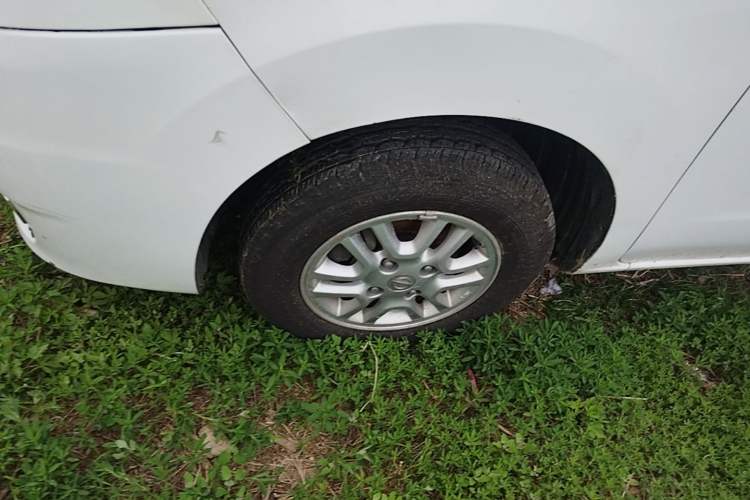 Used Nissan NV200 2013 1.6L Luxury Model China IV Standard Left Front Wheel Hub