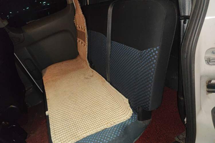 Used Nissan NV200 2013 1.6L Luxury Model China IV Standard Left Rear Seat